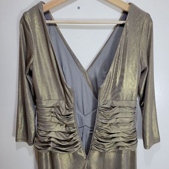 Tadashi Shoji Antique Gold Lamé Gown - Picture 8 of 16